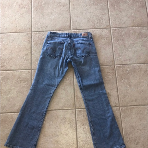 Levi 525 - Picture 2 of 4